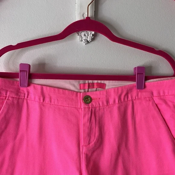 Lilly Pulitzer Buttercup Stretch Shorts in color Pink Isle, Size 10. - Picture 2 of 13